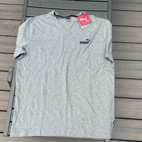 Puma Men's Heather Gray Short Sleeve Tee Large  NWT - Picture 1 of 2
